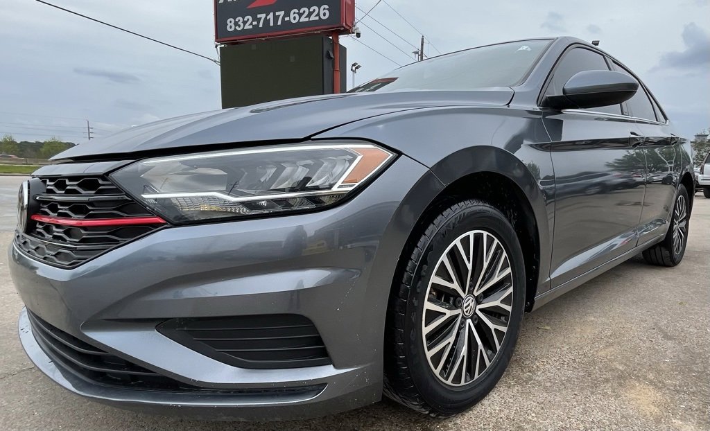 Used 2021 Volkswagen Jetta R-Line image 4