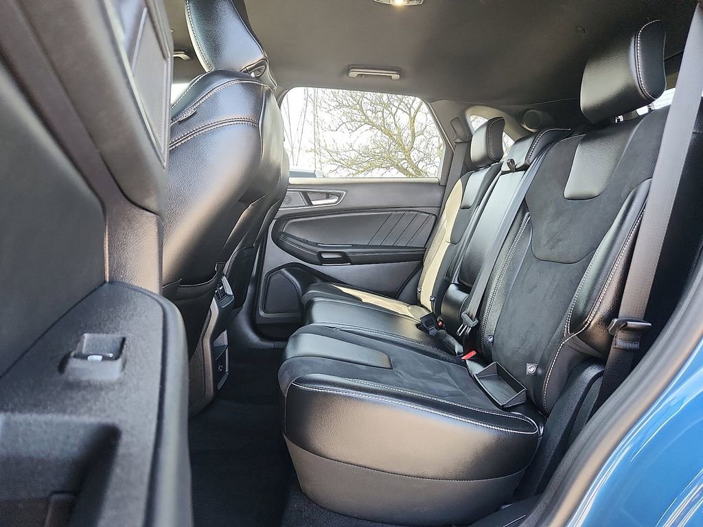 Used 2021 Ford Edge ST image 6