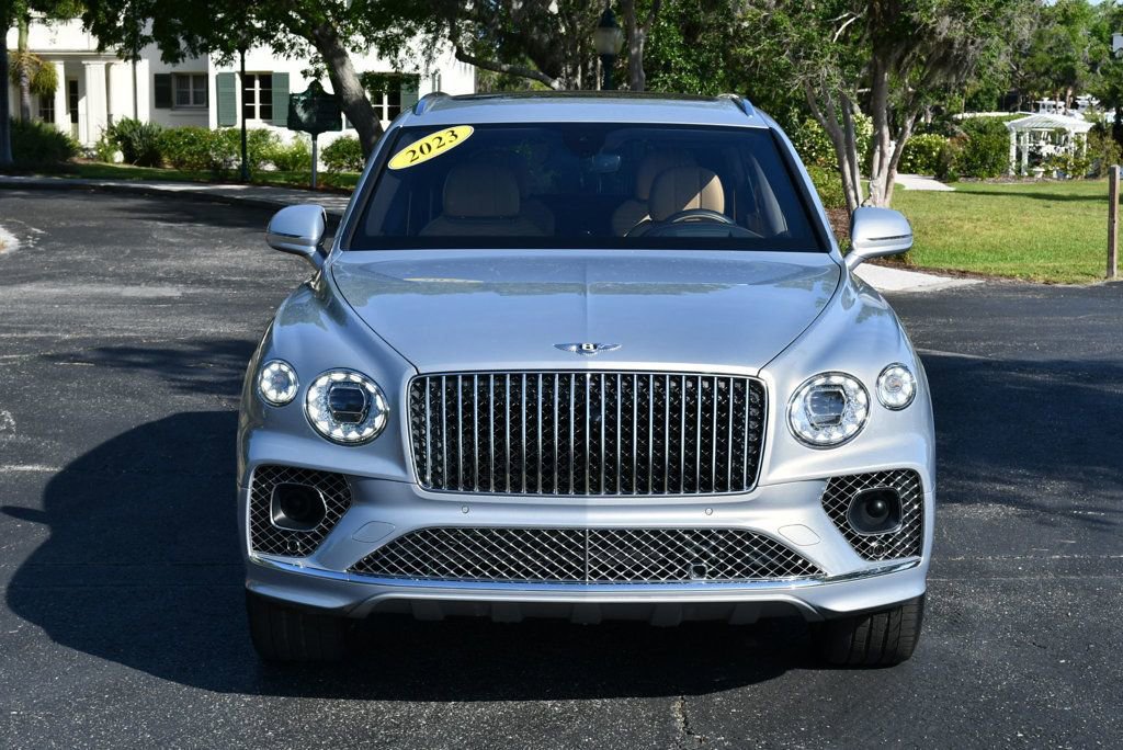 Used 2023 Bentley Bentayga Extended Wheelbase AWD/4WD image 40