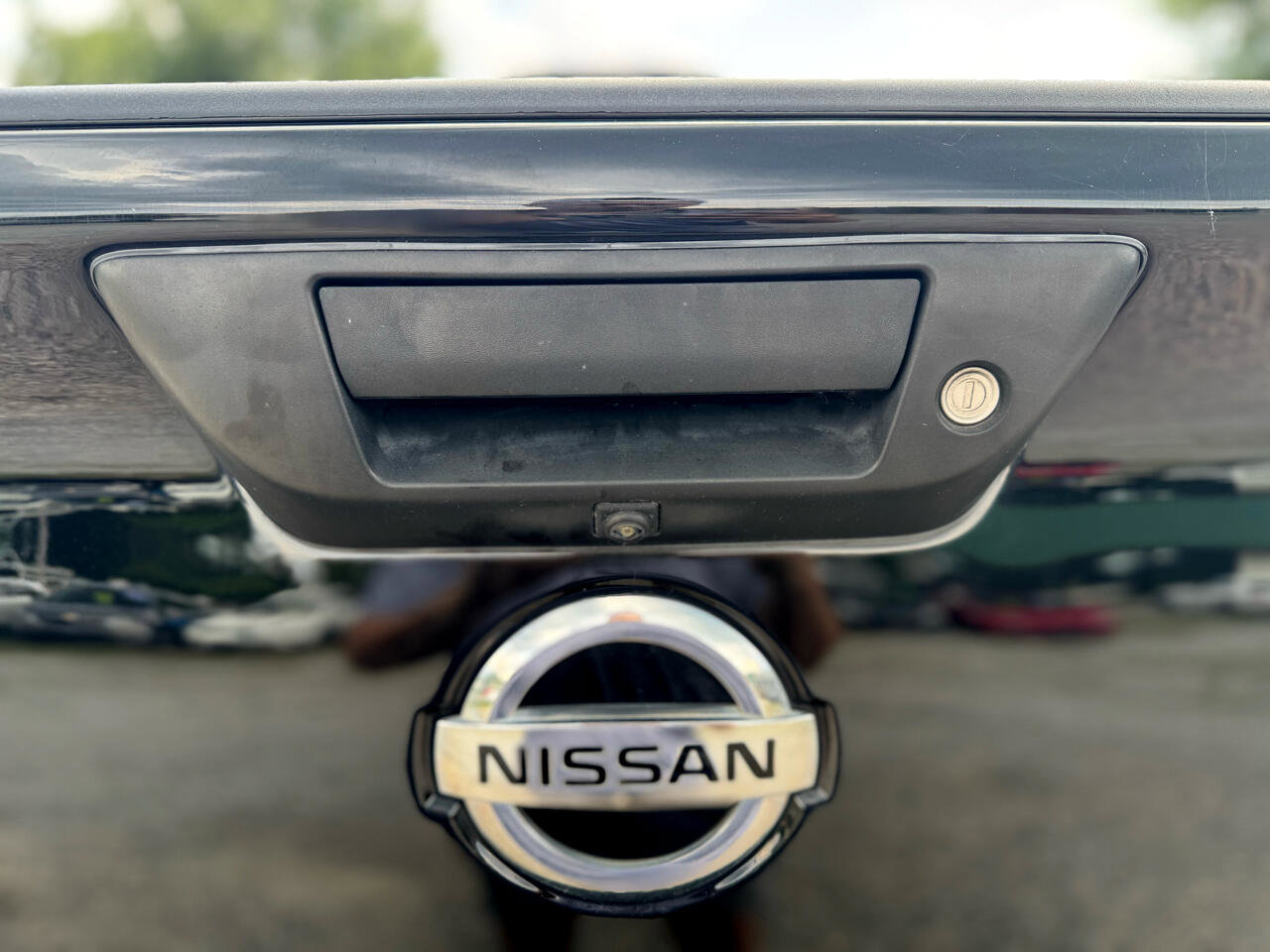 Used 2018 Nissan Titan SV w/ SV Convenience Package image 20