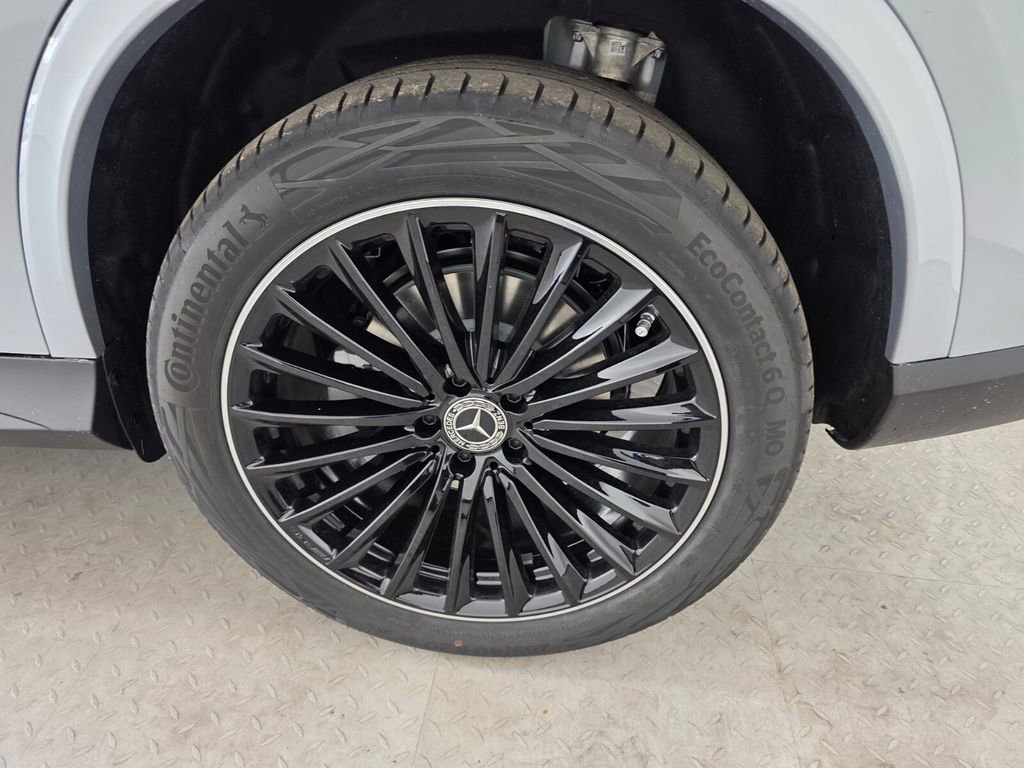 New 2026 Mercedes-Benz GLC 300 image 12