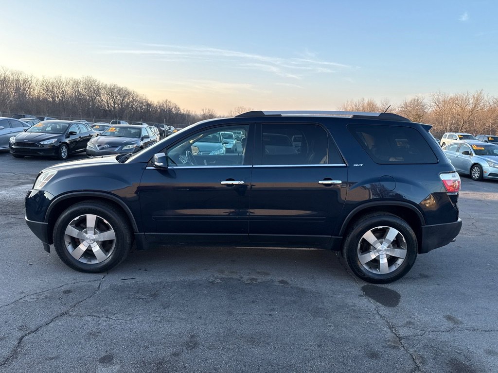 Used 2011 GMC Acadia SLT image 1