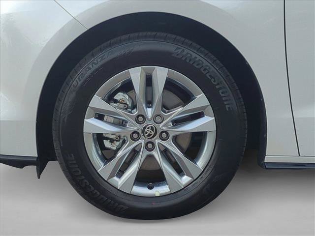 Used 2026 Toyota Sienna Limited AWD/4WD image 26