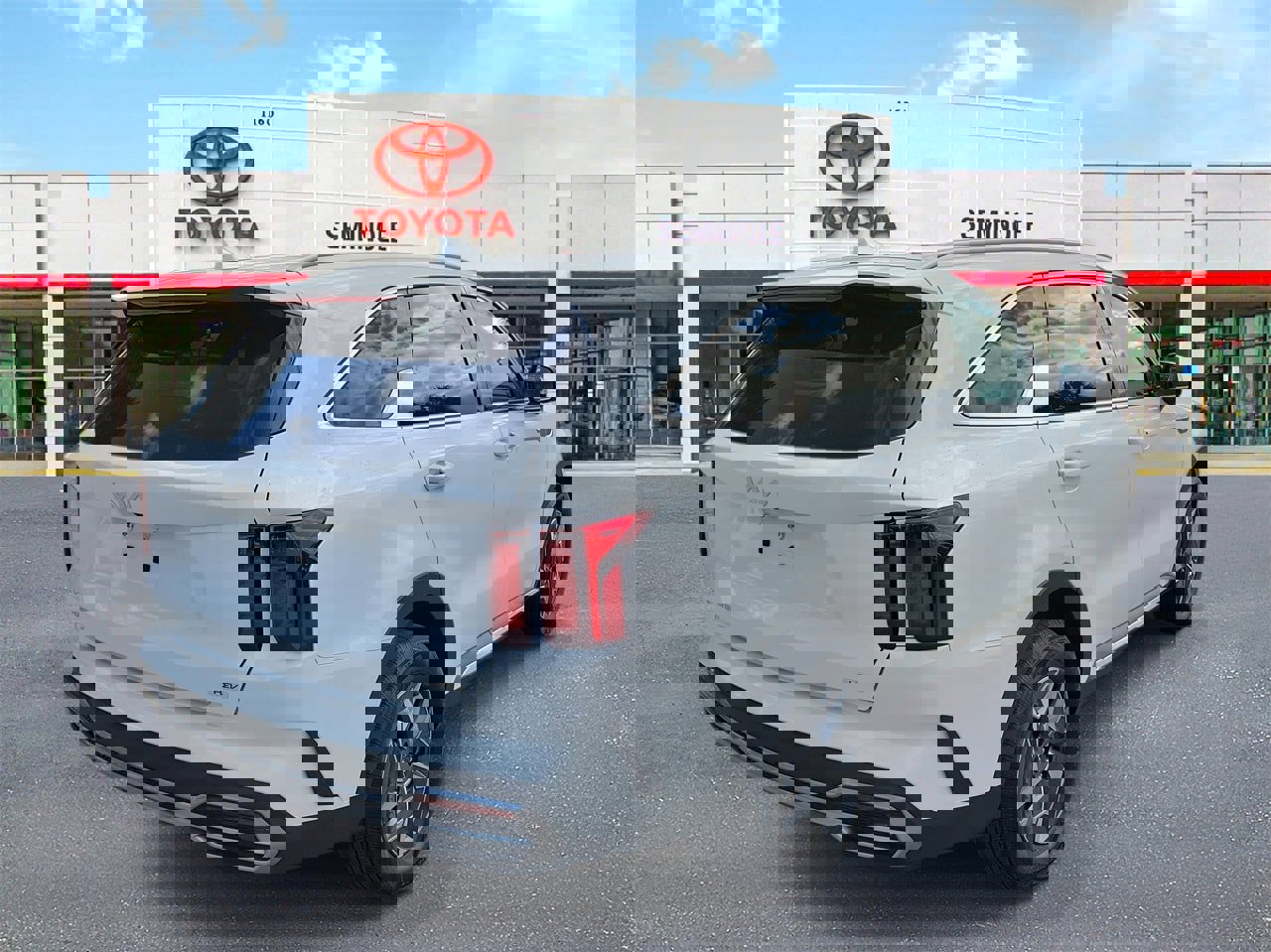 Used 2023 Kia Sorento EX image 3