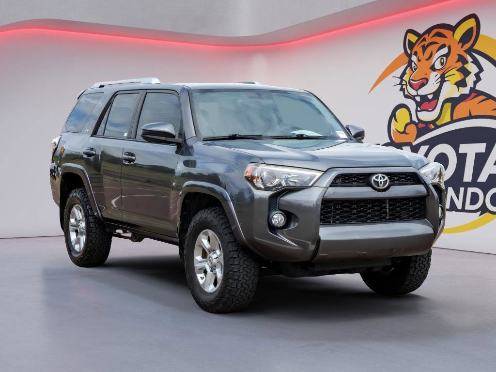 Used 2018 Toyota 4Runner SR5 image 3