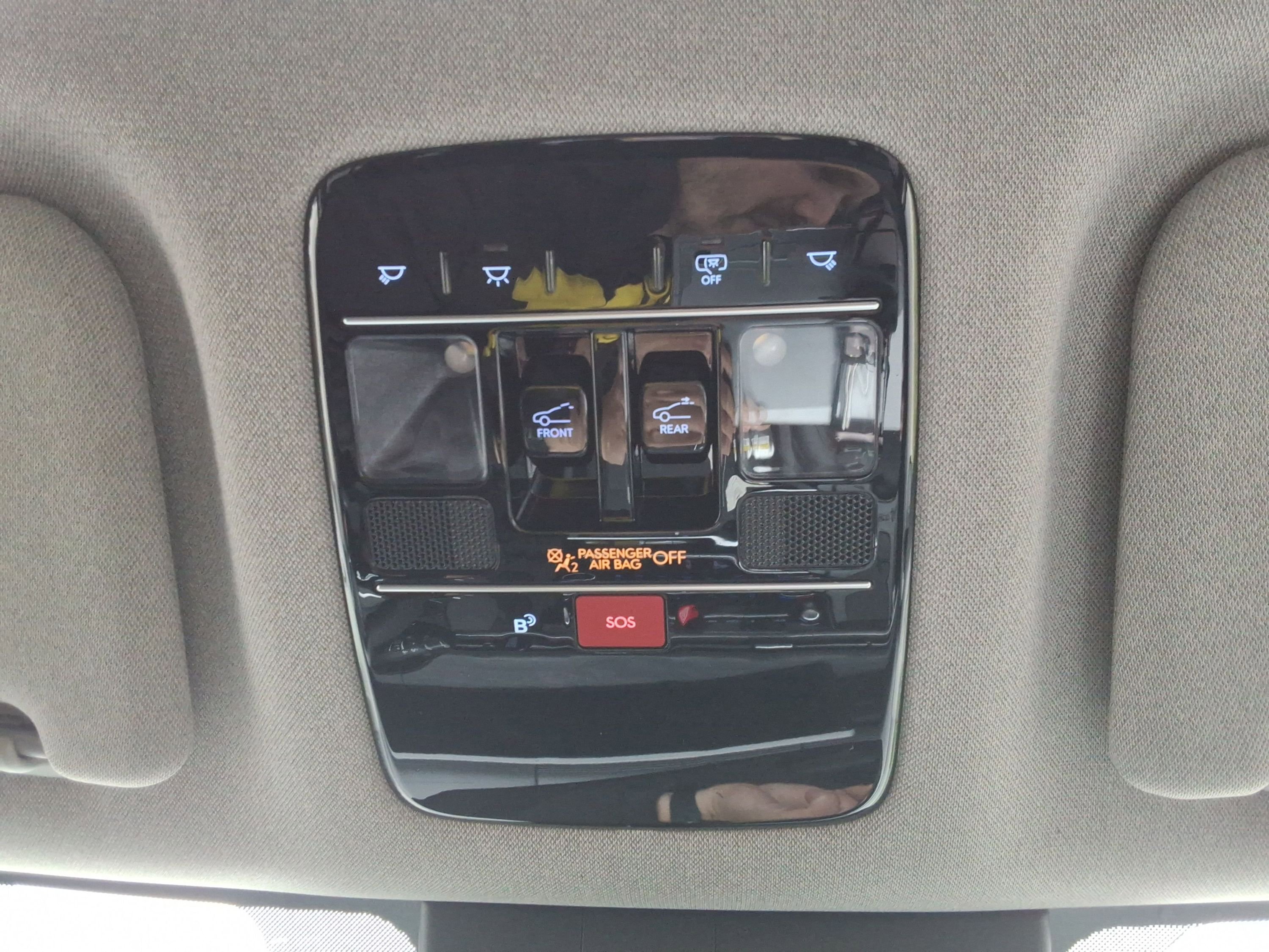 Used 2025 Hyundai Santa Fe Limited image 20