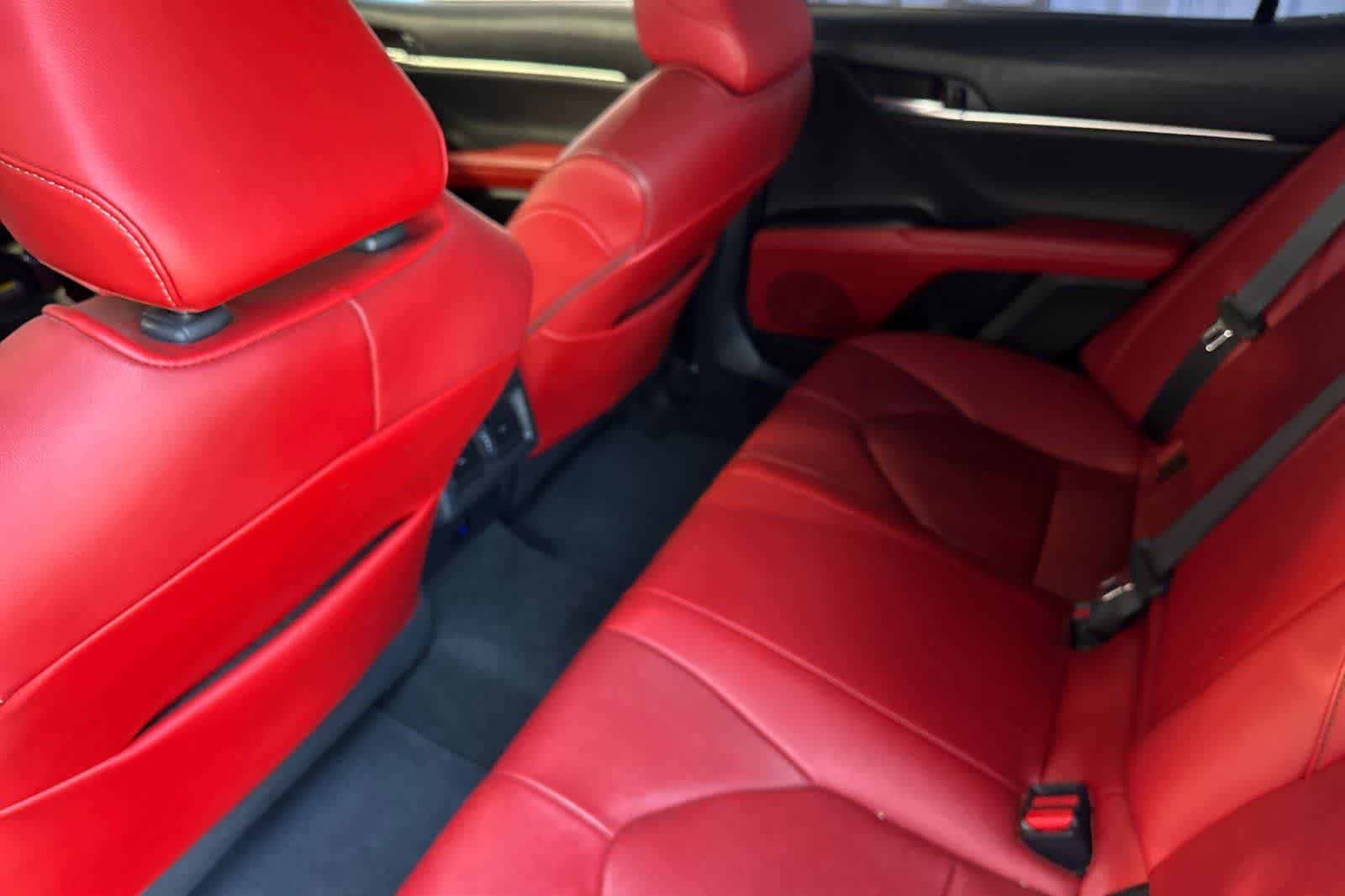 Used 2021 Toyota Camry XSE FWD image 5