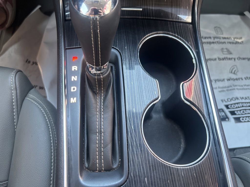 Used 2018 Chevrolet Impala LT FWD image 15