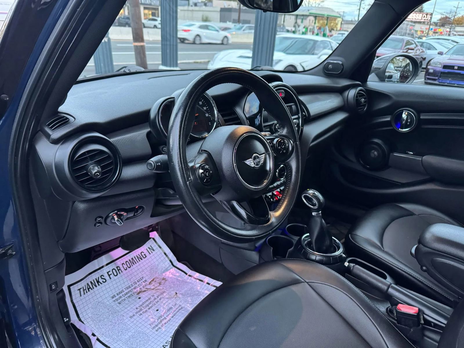 Used 2015 MINI Cooper 4-Door Hardtop image 15