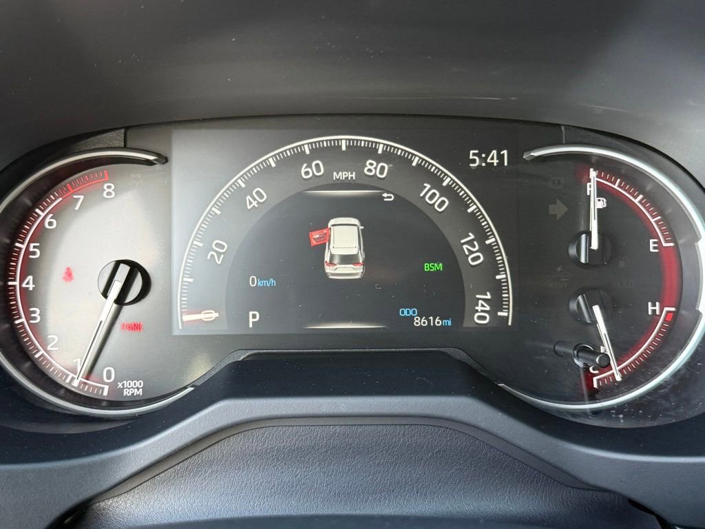 Certified 2025 Toyota RAV4 LE FWD image 24
