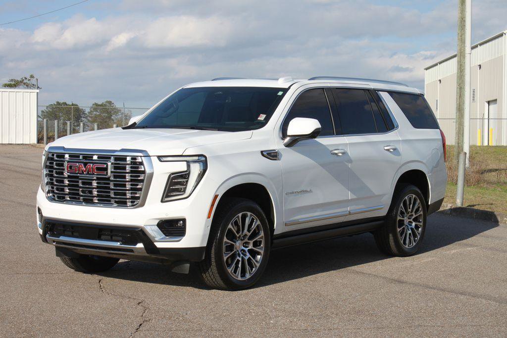 New 2026 GMC Yukon Denali w/ Sun & Power Step Package image 2