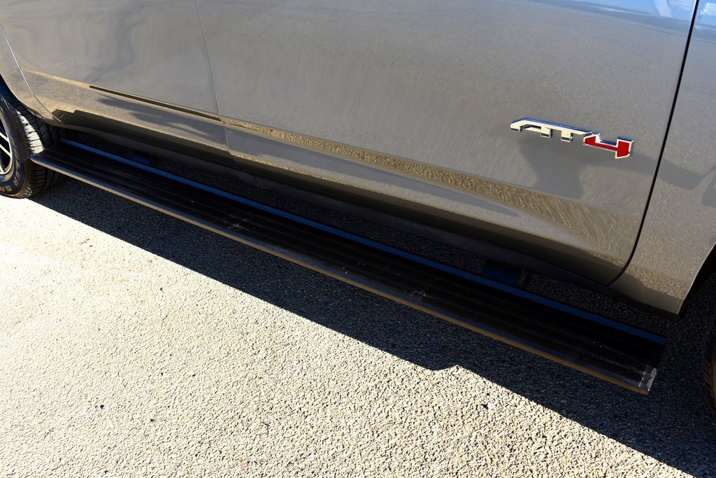 Used 2023 GMC Yukon XL AT4 w/ AT4 Premium Plus Package image 8