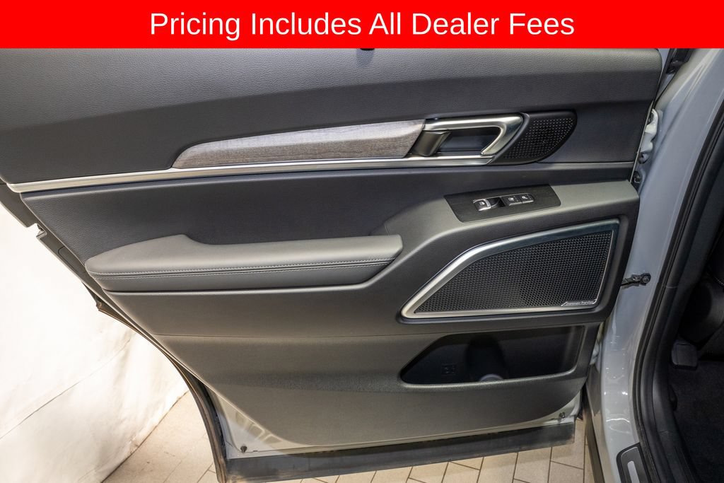 Used 2022 Kia Telluride SX w/ SX Prestige Package AWD/4WD image 11