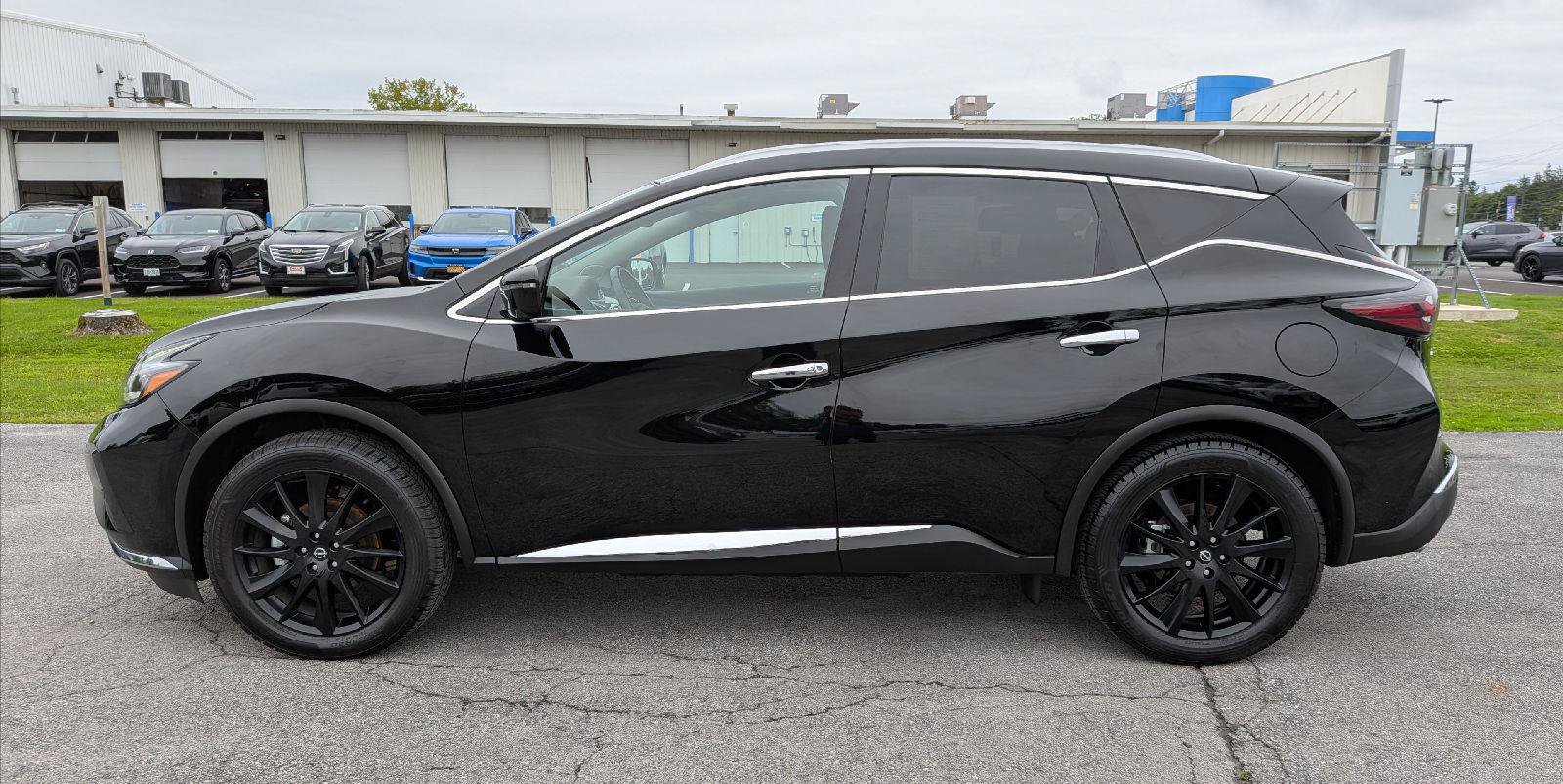 Used 2024 Nissan Murano Platinum AWD/4WD image 6