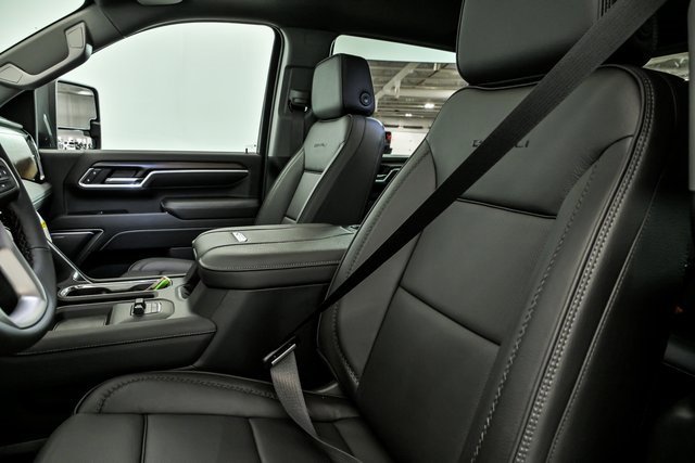 New 2026 GMC Sierra 2500 Denali w/ Denali Reserve Package image 8