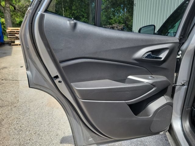 Used 2025 Chevrolet Trax ACTIV w/ Driver Confidence Package FWD image 22