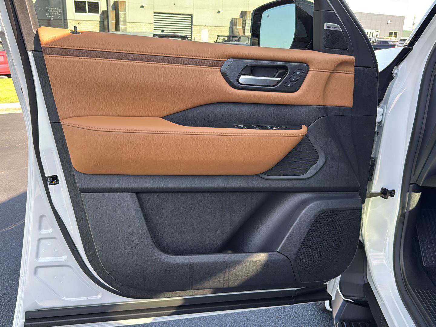 New 2026 Nissan Armada SL image 14