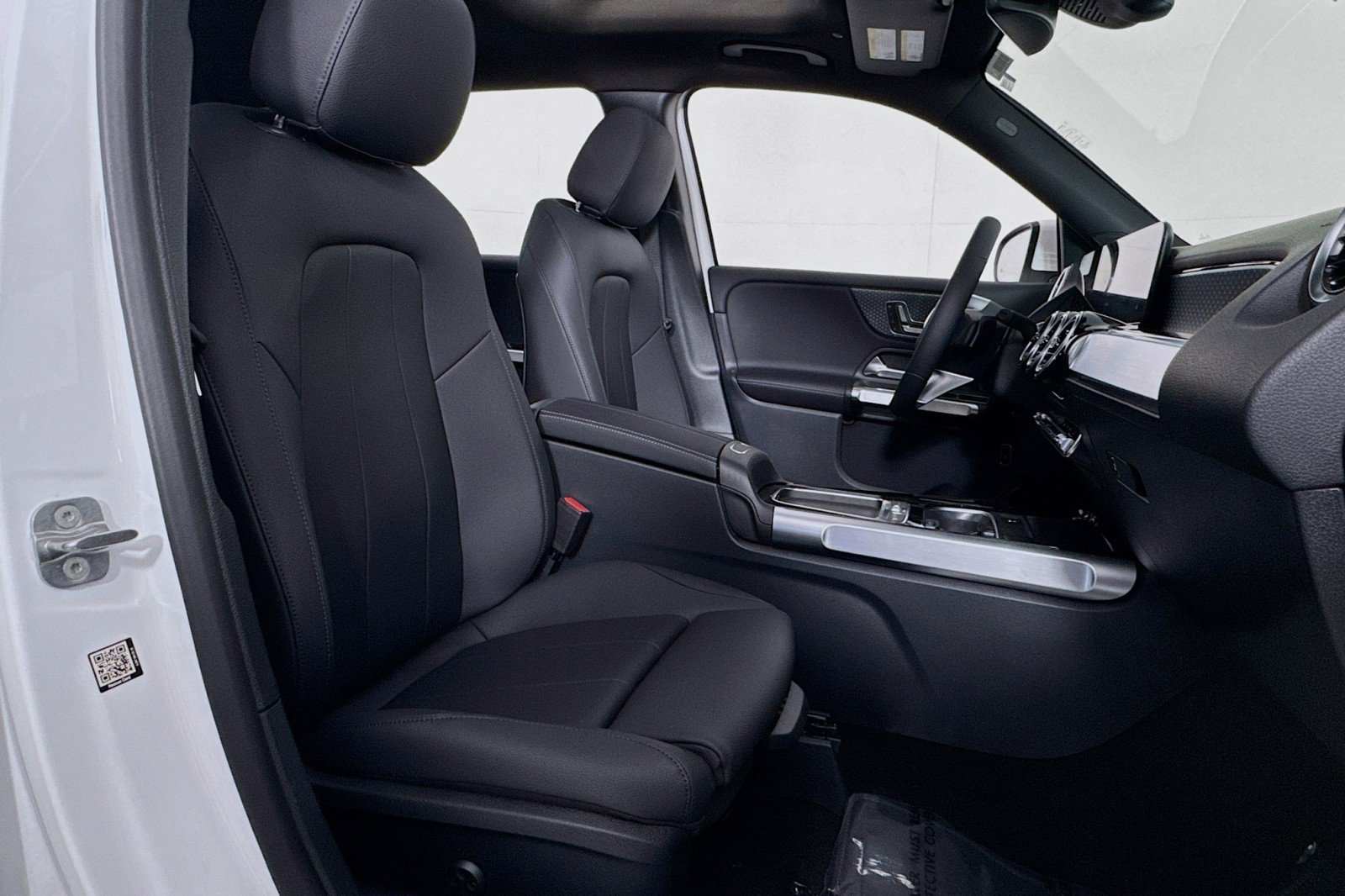 New 2026 Mercedes-Benz GLB 250 image 15