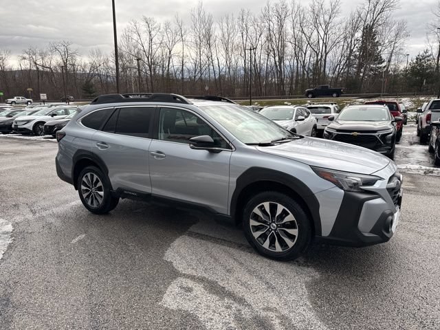 Used 2023 Subaru Outback Limited AWD/4WD image 12