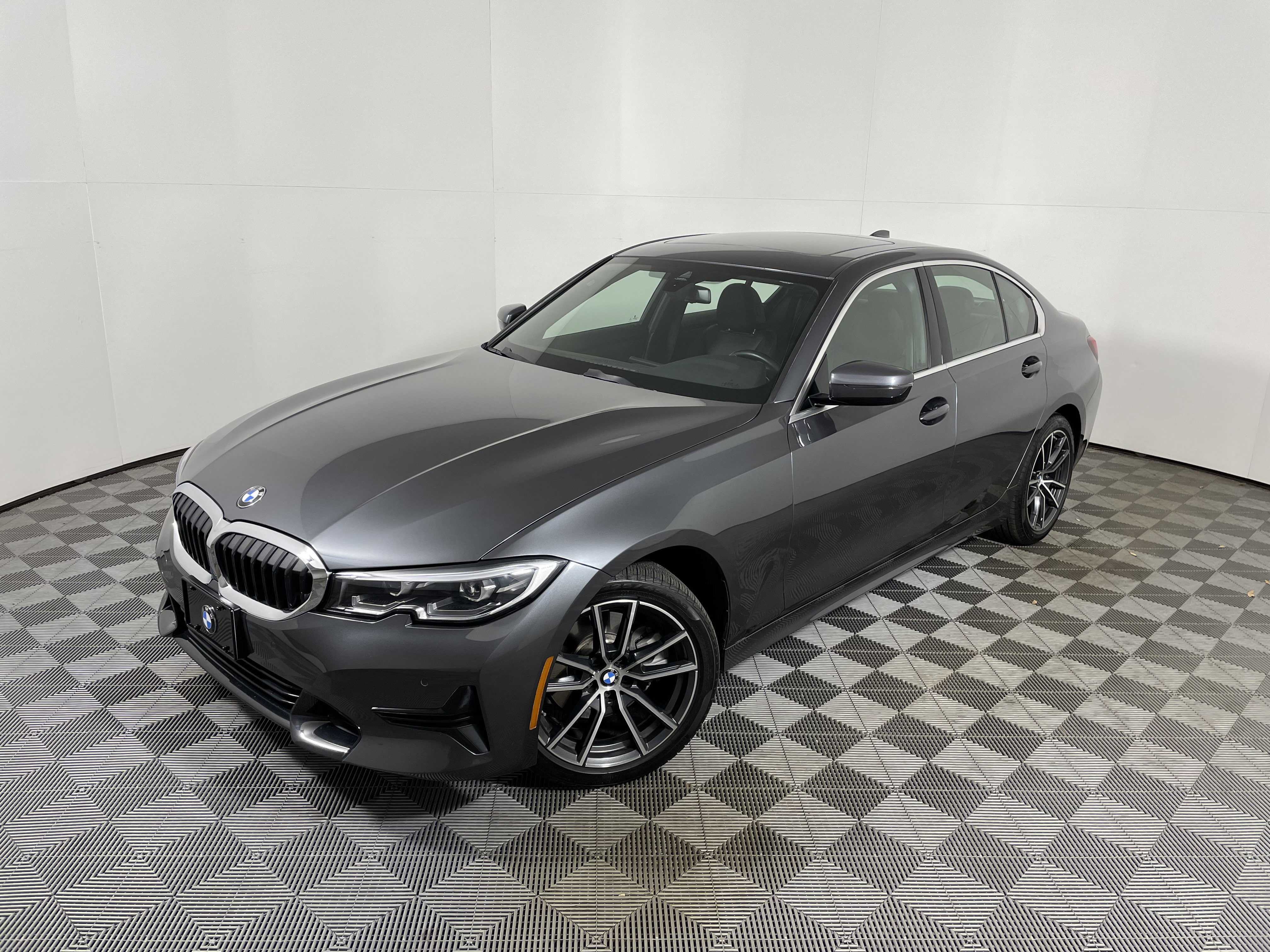 Used 2022 BMW 330i xDrive Sedan w/ Driving Assistance Package image 1