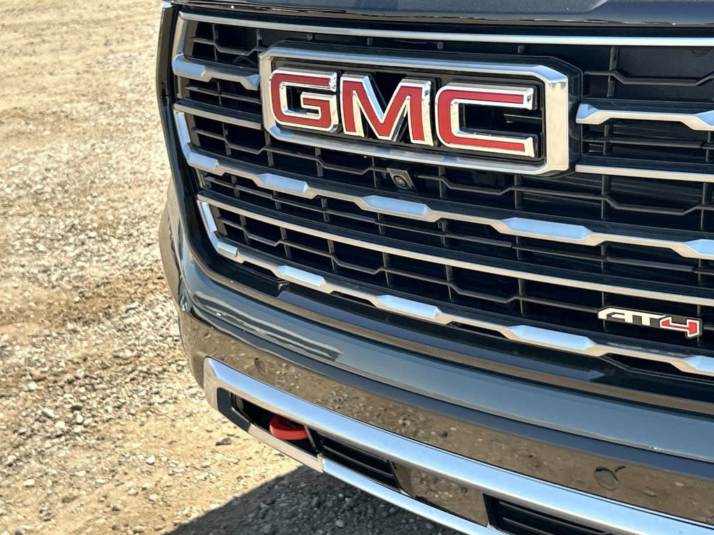 New 2026 GMC Yukon XL AT4 w/ AT4 Premium Plus Package AWD/4WD image 32