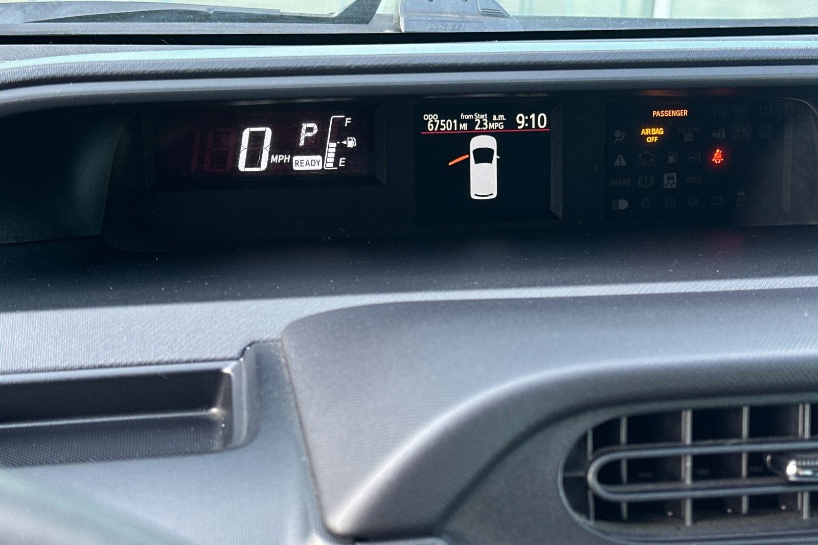 Used 2015 Toyota Prius C Two image 30