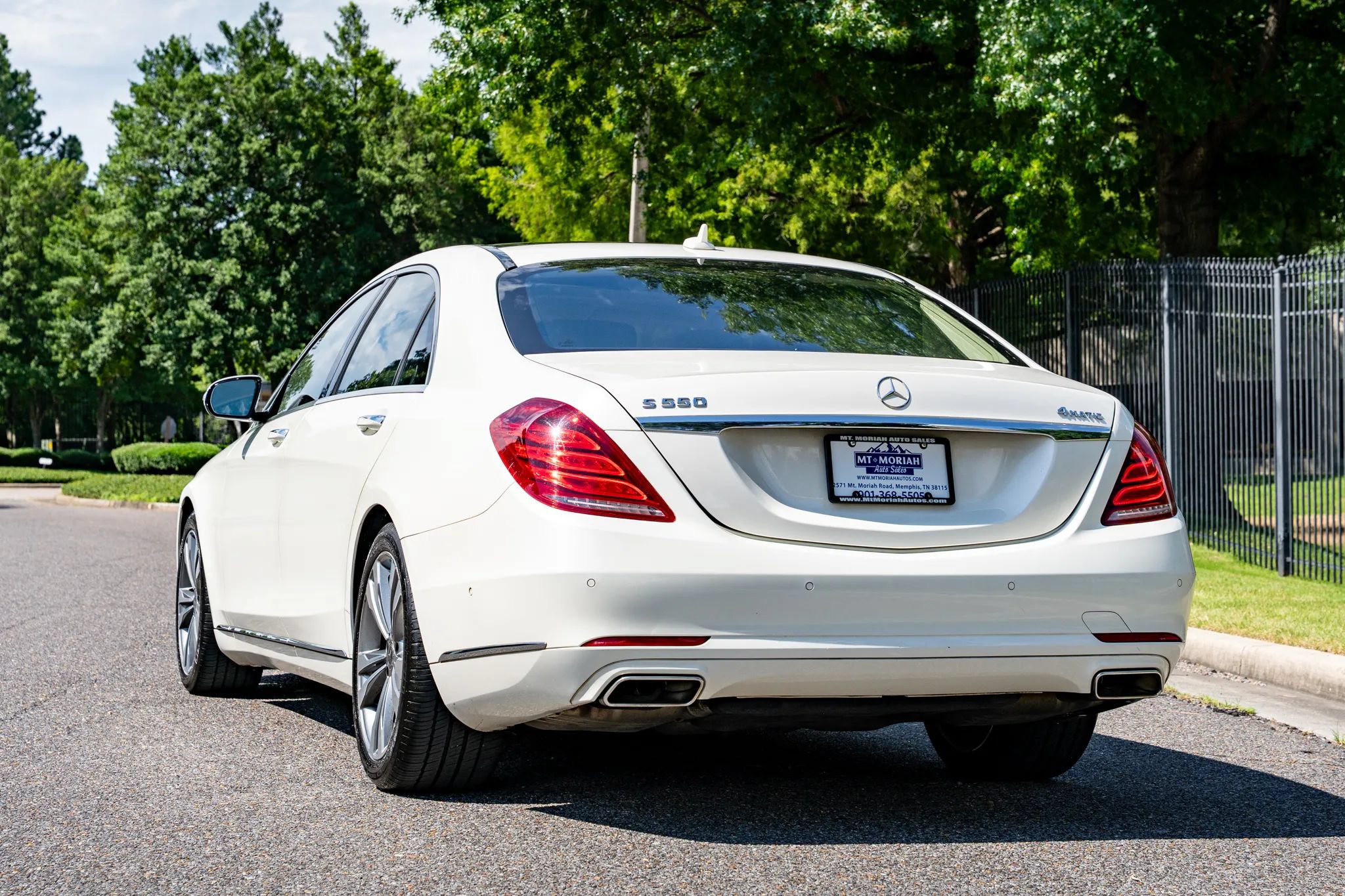 Used 2017 Mercedes-Benz S 550 4MATIC Sedan image 7