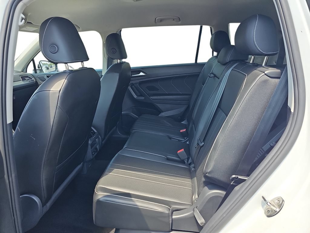 Used 2023 Volkswagen Tiguan SE FWD image 14