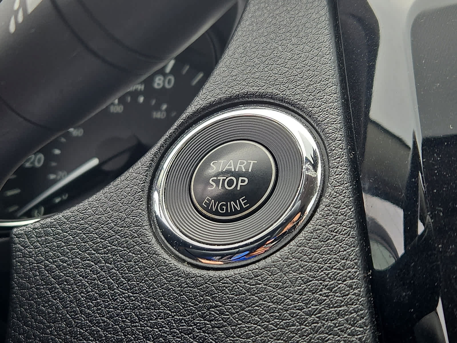 Used 2020 Nissan Rogue Sport SV w/ All-Weather Package AWD/4WD image 23