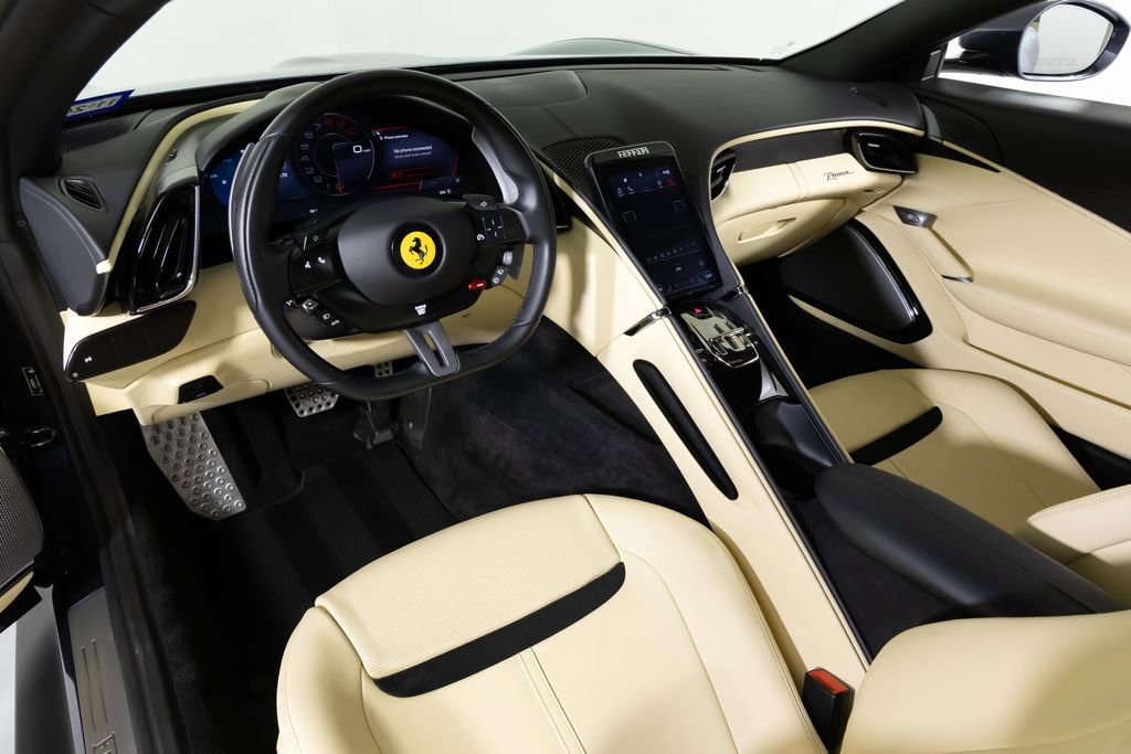 Used 2021 Ferrari Roma image 4