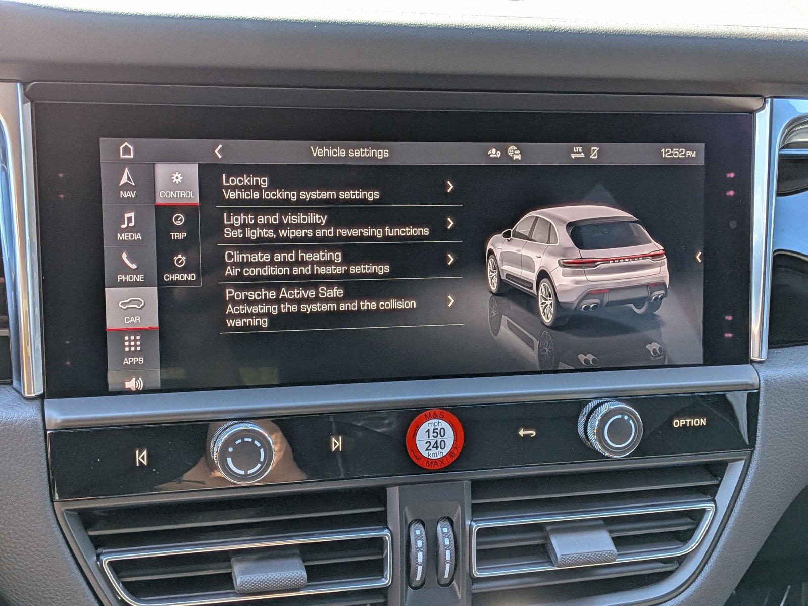 New 2026 Porsche Macan Turbo image 18