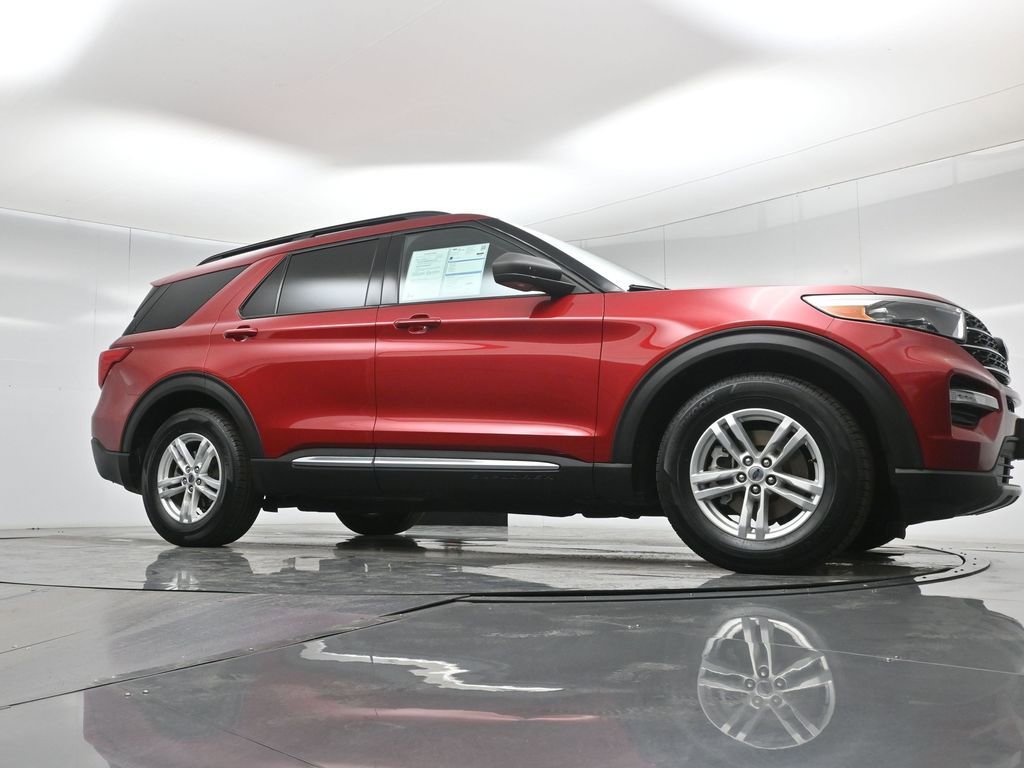 Certified 2021 Ford Explorer XLT image 47