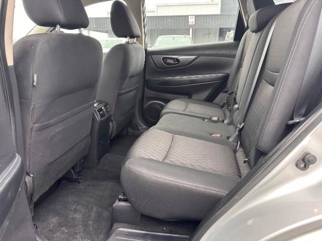Used 2020 Nissan Rogue S AWD/4WD image 11