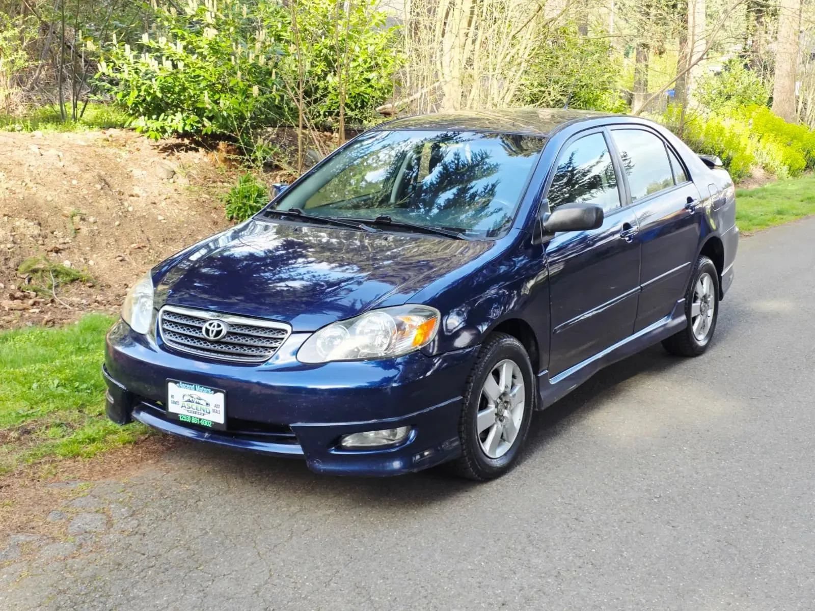 Used 2006 Toyota Corolla S FWD image 1