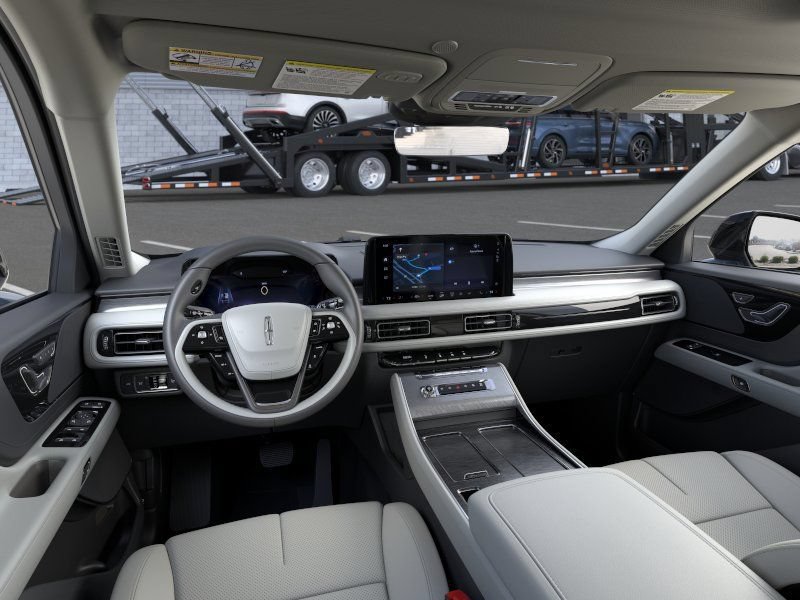 New 2026 Lincoln Aviator 2WD image 9