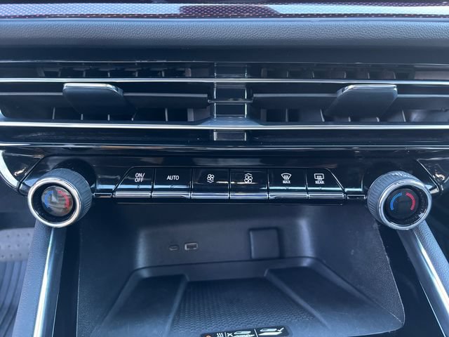 Used 2024 Chevrolet Traverse RS w/ LPO, Floor Liner Package AWD/4WD image 21