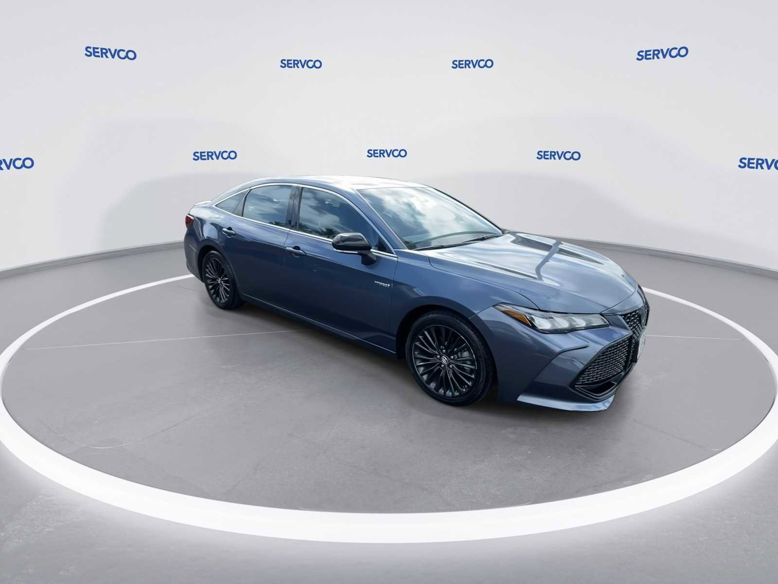 Used 2019 Toyota Avalon XSE w/ Carpet Mat Package image 2