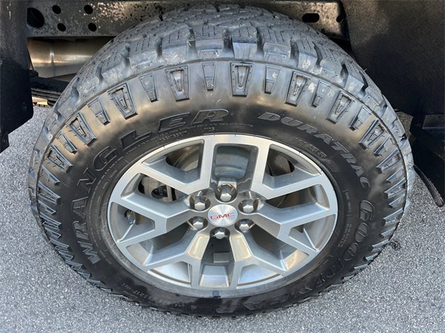 Used 2022 GMC Canyon AT4 w/ Trailering Package image 17