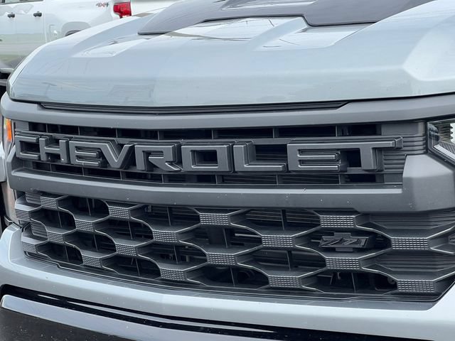 Used 2026 Chevrolet Silverado 1500 Custom Trail Boss w/ Dark Appearance Package AWD/4WD image 42