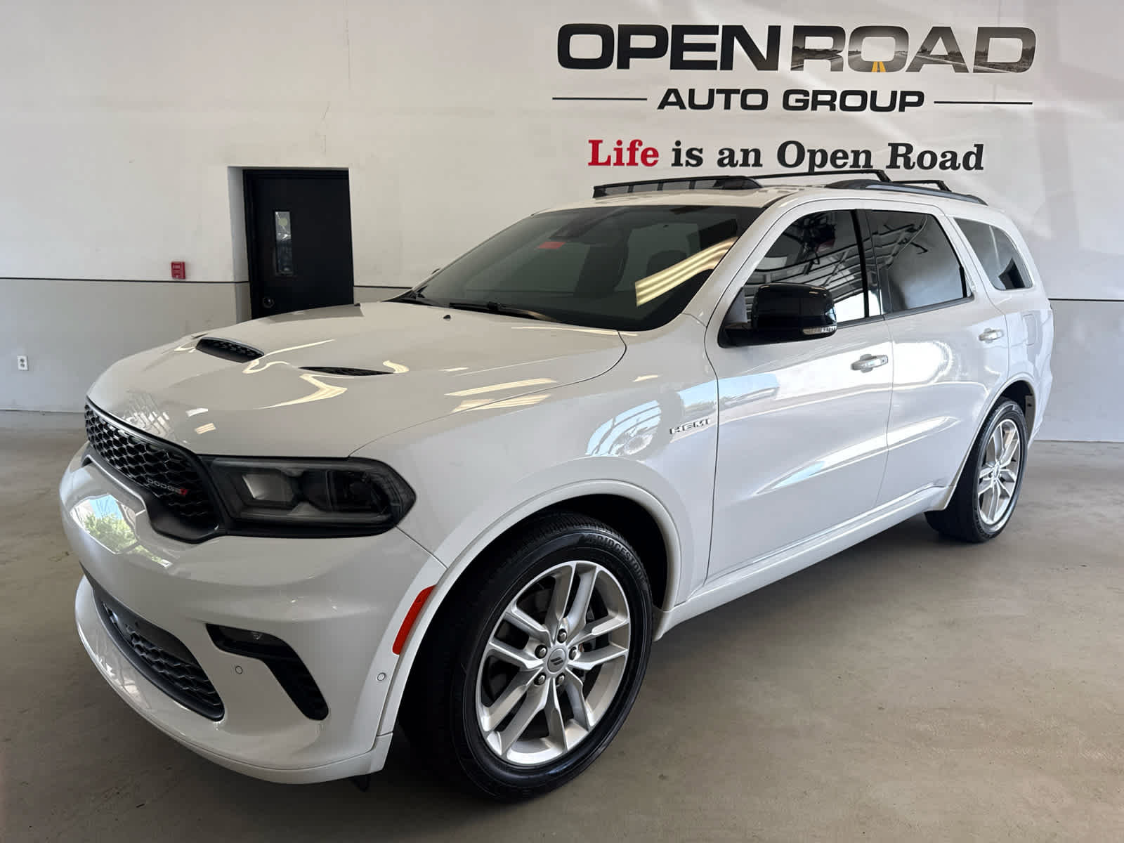Used 2023 Dodge Durango R/T AWD/4WD image 4