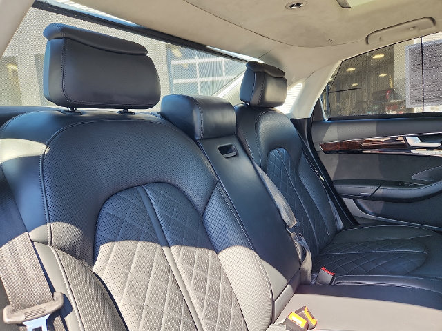 Used 2015 Audi A8 L 4.0T w/ Premium Package AWD/4WD image 30