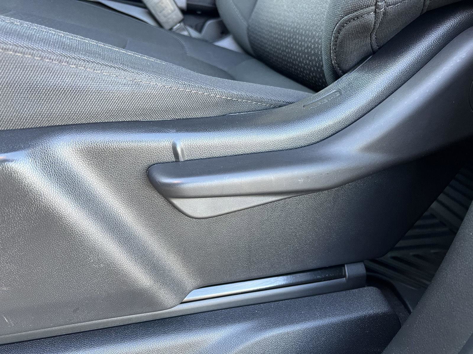 Used 2023 Chevrolet Silverado 2500 Custom w/ Custom Value Package image 20