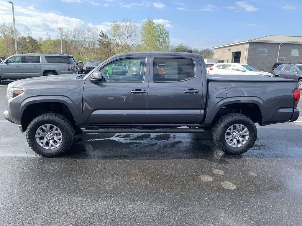 Used 2022 Toyota Tacoma SR image 5