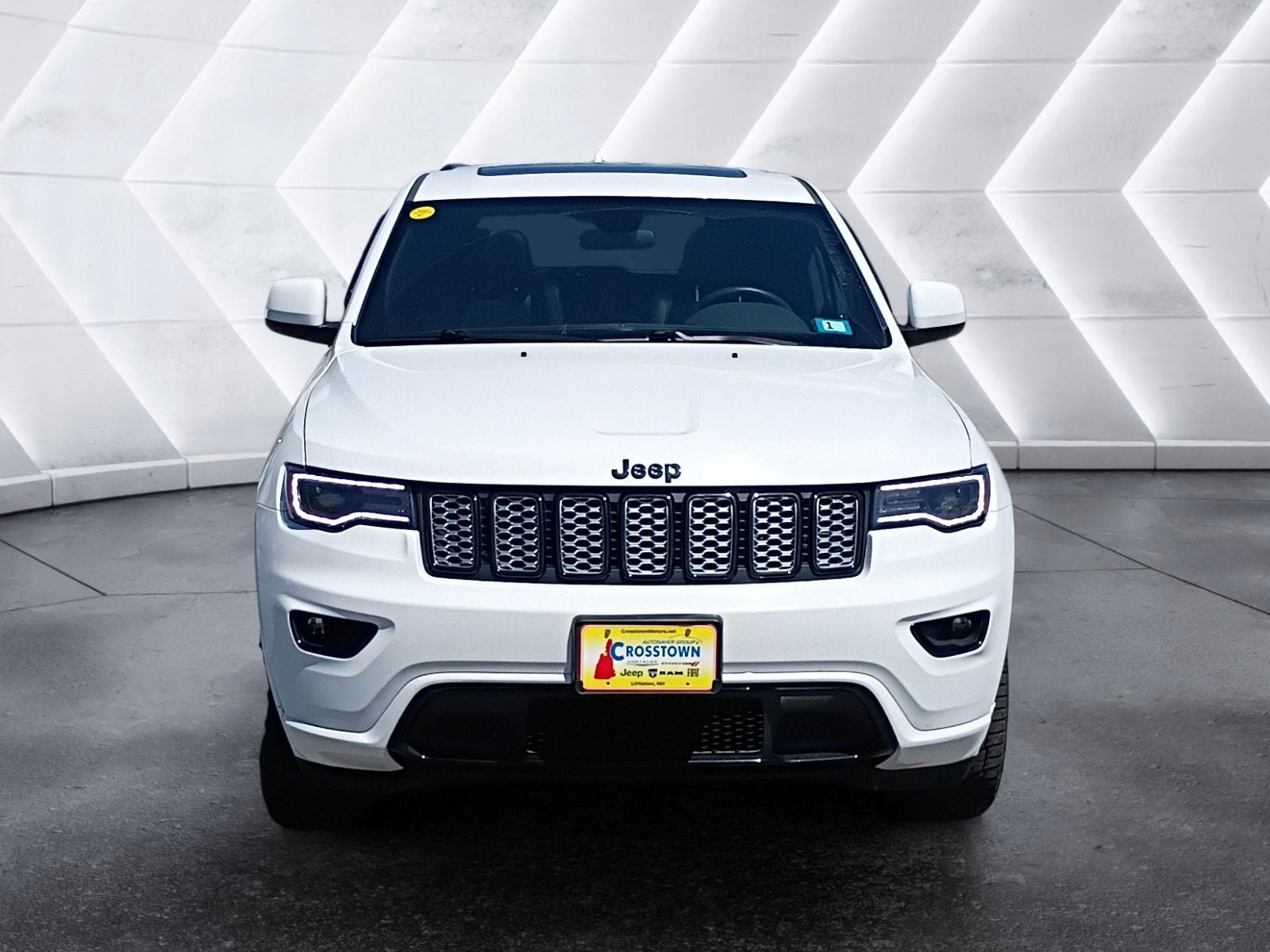 Certified 2021 Jeep Grand Cherokee Laredo X AWD/4WD image 9