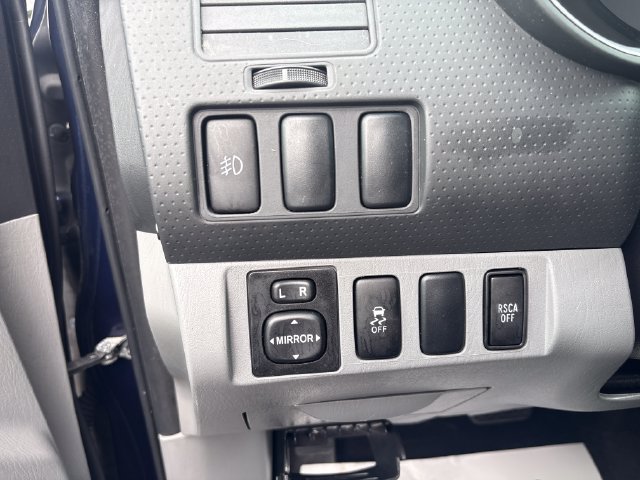 Used 2012 Toyota Tacoma 4x4 Double Cab w/ SR5 Pkg image 26