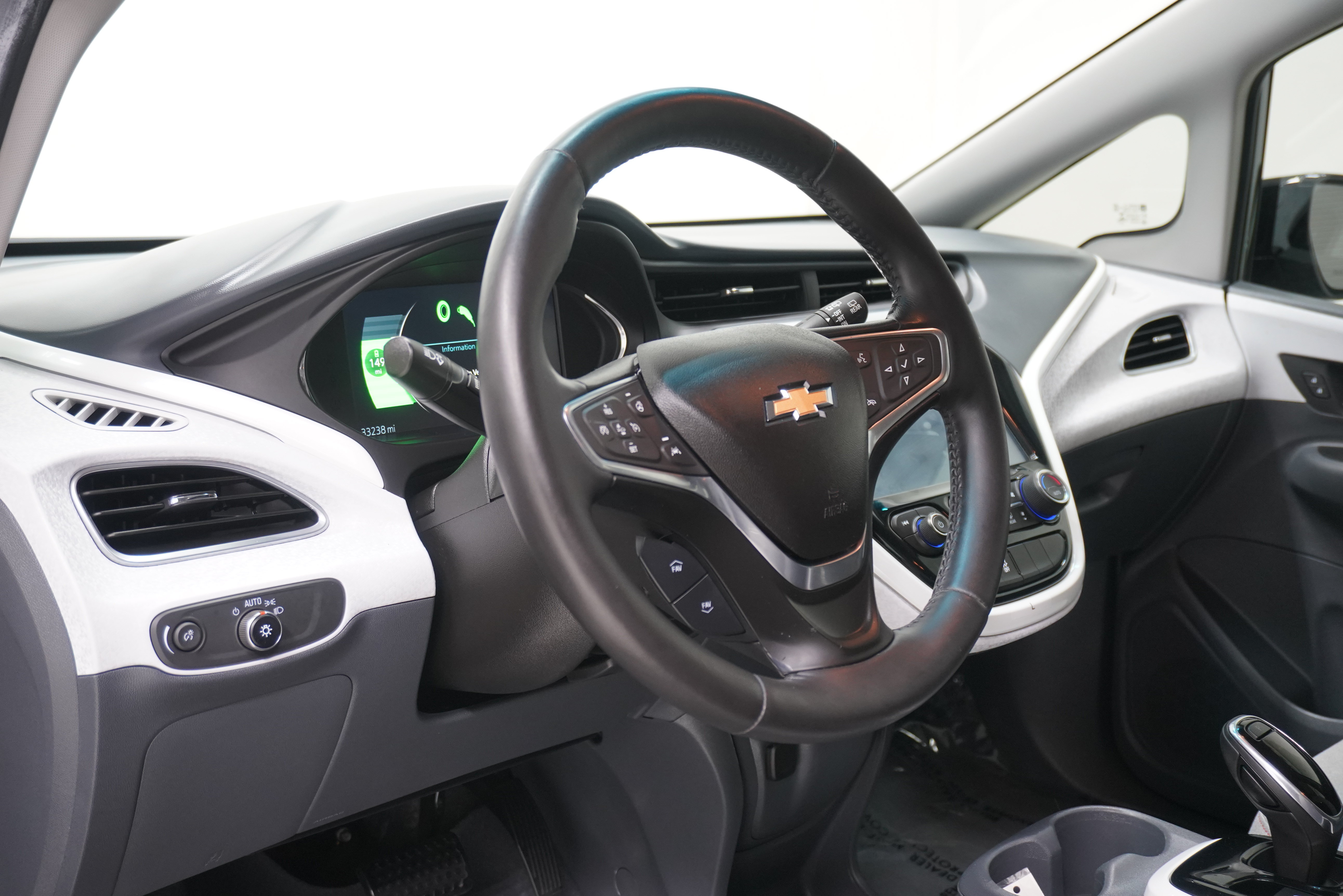 Used 2019 Chevrolet Bolt LT FWD image 10
