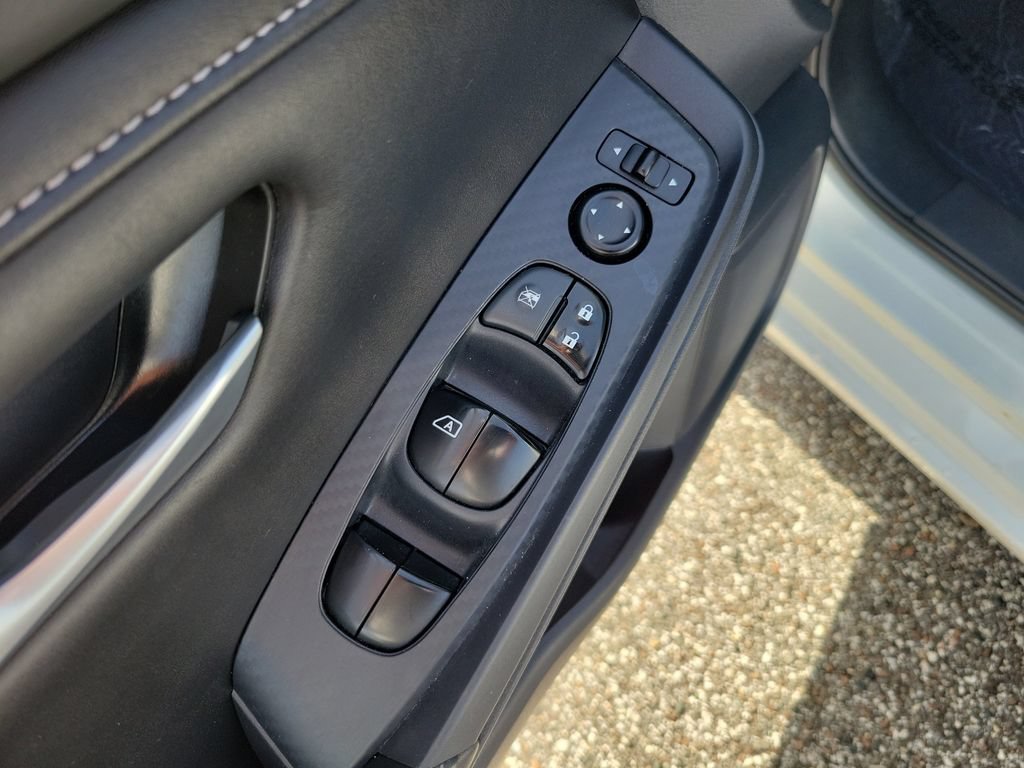 Certified 2022 Nissan Sentra SV FWD image 13