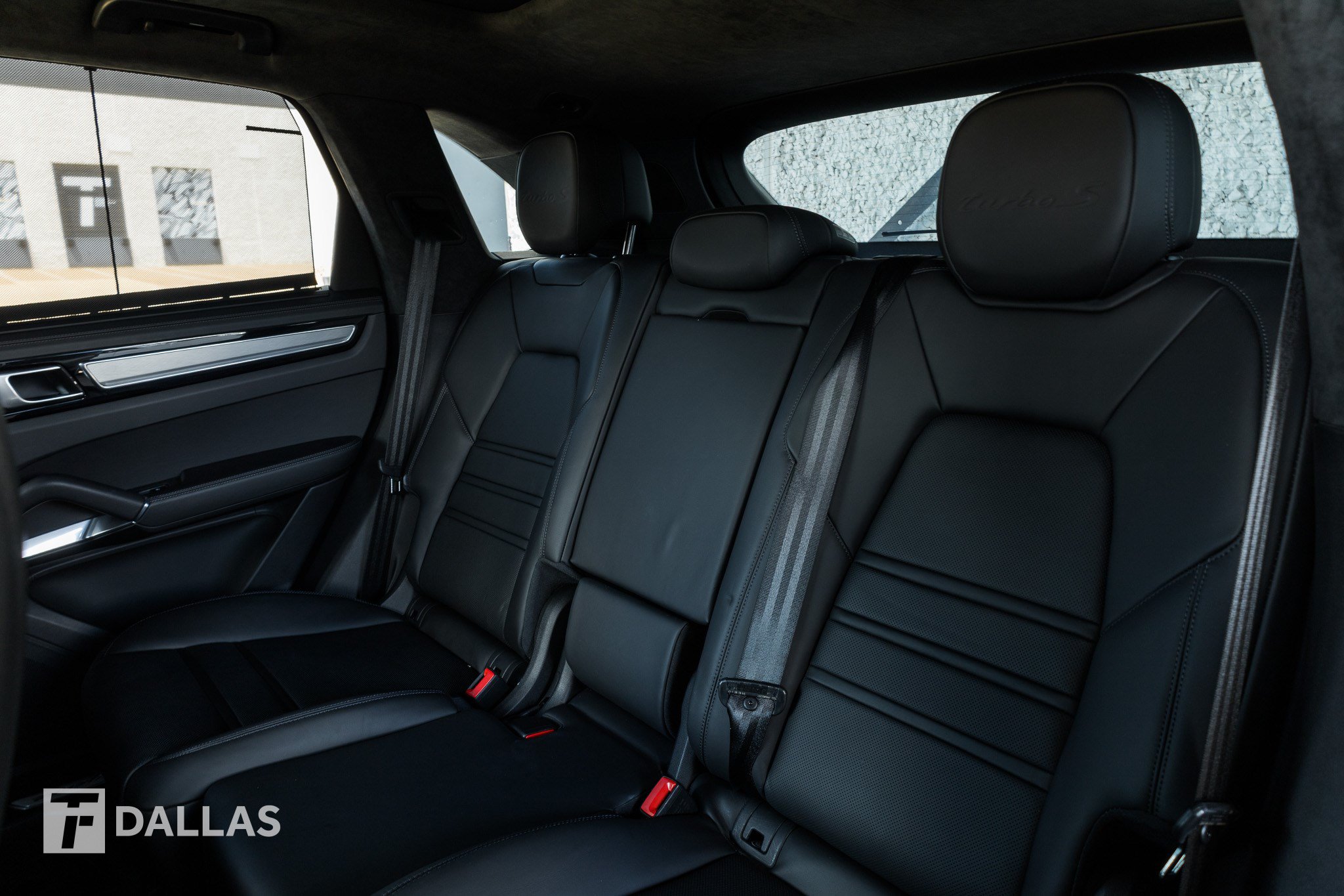 Used 2023 Porsche Cayenne Turbo S AWD/4WD image 30
