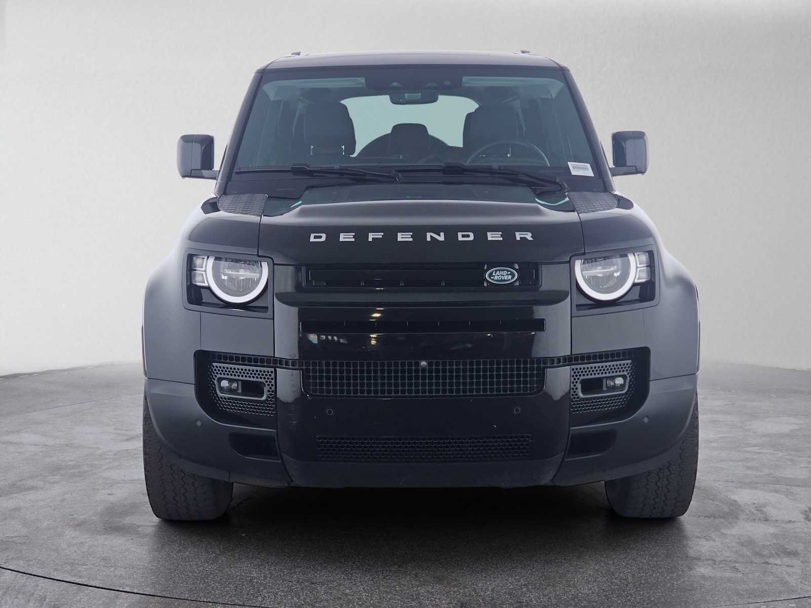 Used 2023 Land Rover Defender 110 S AWD/4WD image 8