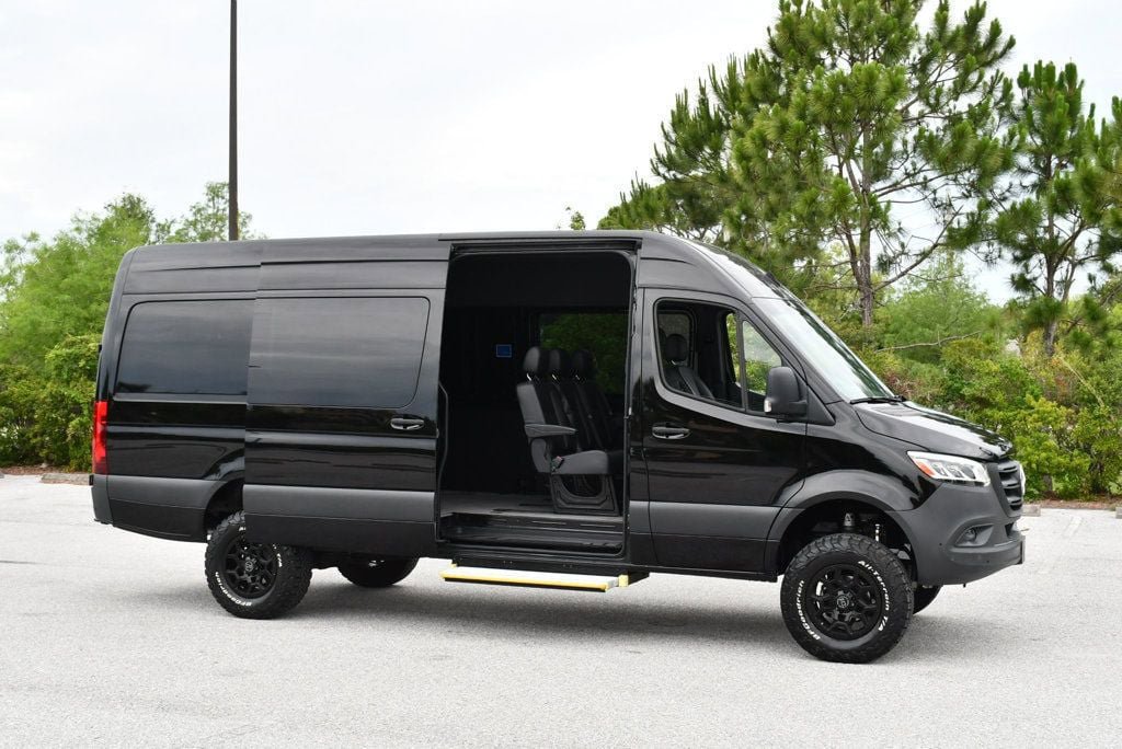 Used 2024 Mercedes-Benz Sprinter 2500 image 10
